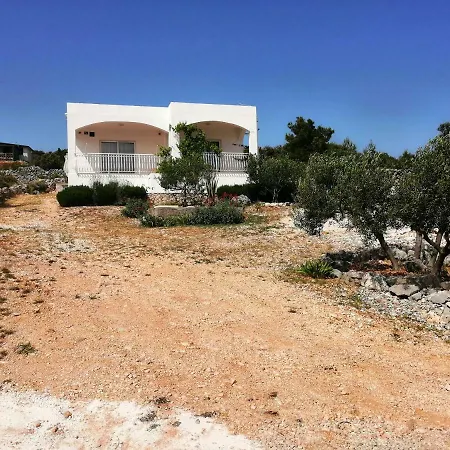 Villa Josipa - *